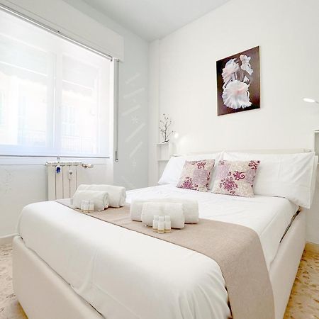 Ferienwohnung Elegant House - Centro - 400Mt Dal Mare Ventimiglia Exterior foto